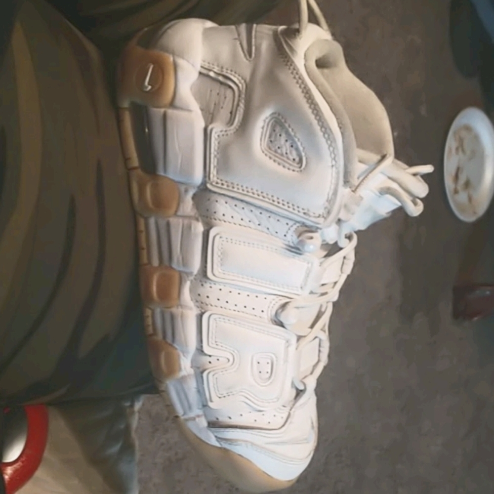 Nike air uptemo
